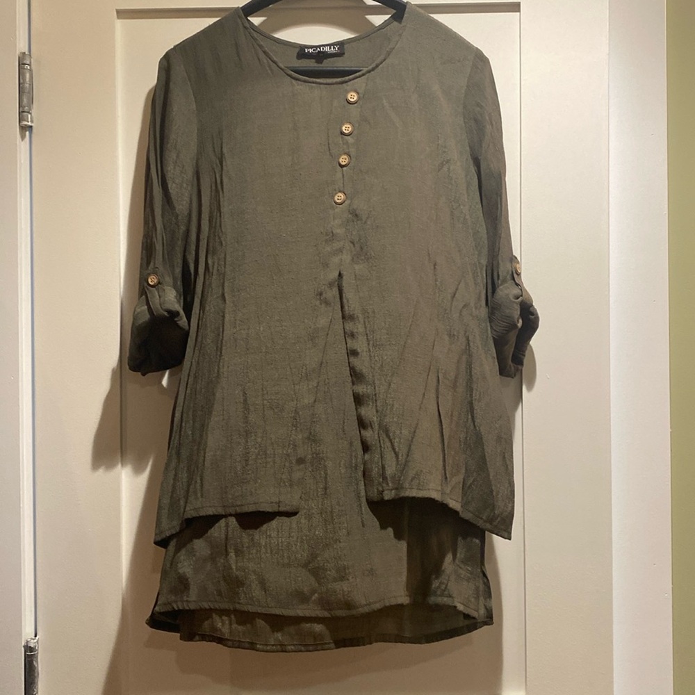 Picadilly tunic. Size M